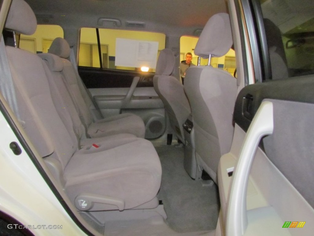 2009 Highlander V6 4WD - Blizzard White Pearl / Ash photo #22