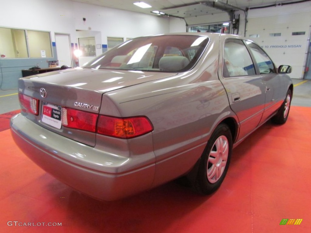 2001 Camry LE - Antique Sage Pearl / Gray photo #10