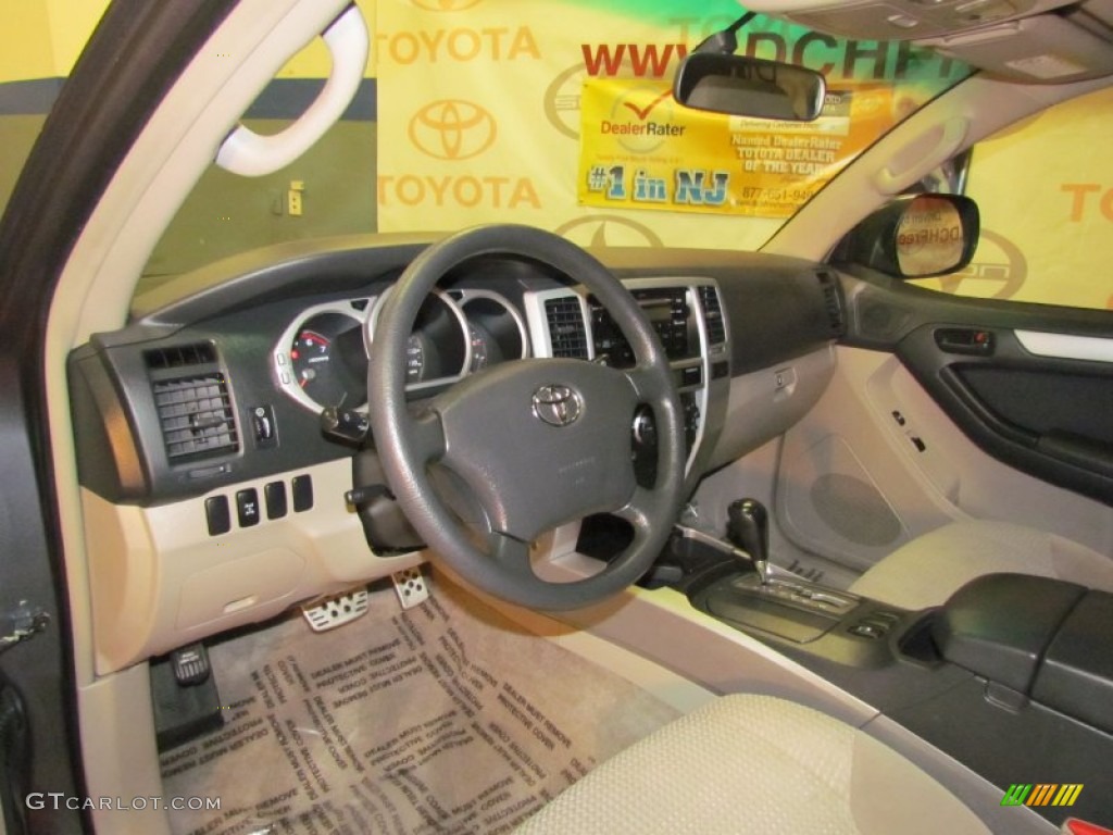 2004 4Runner SR5 4x4 - Galactic Gray Mica / Stone photo #14