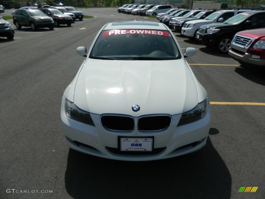 2010 3 Series 328i Sedan - Alpine White / Black photo #8
