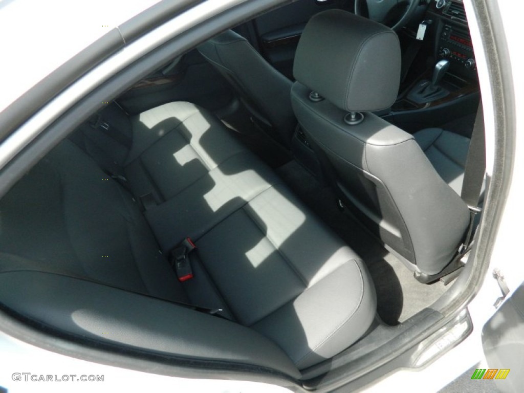 2010 3 Series 328i Sedan - Alpine White / Black photo #13