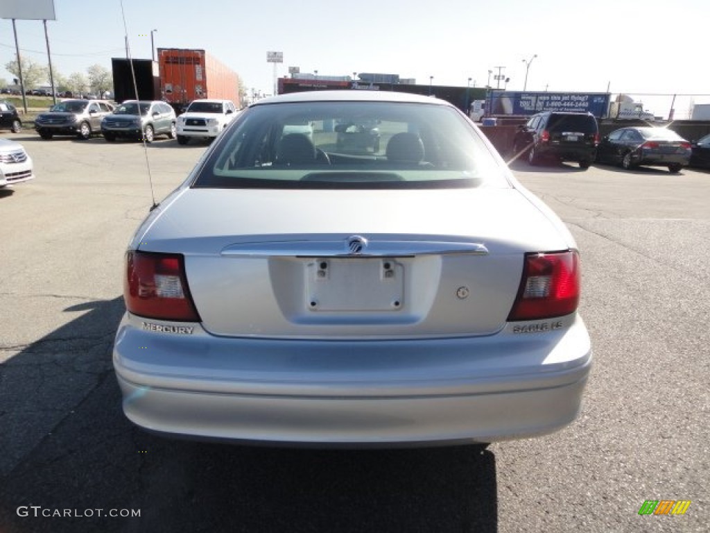 2002 Sable LS Premium Sedan - Silver Frost Metallic / Medium Graphite photo #4