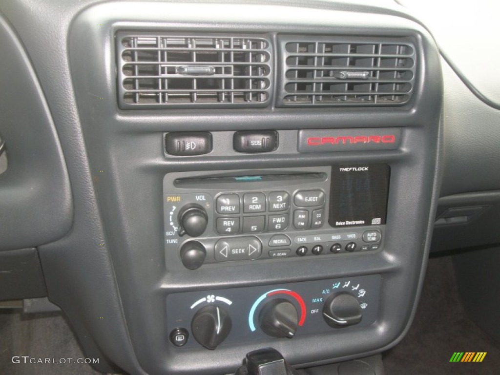 1997 Chevrolet Camaro Coupe Controls Photo #62927312