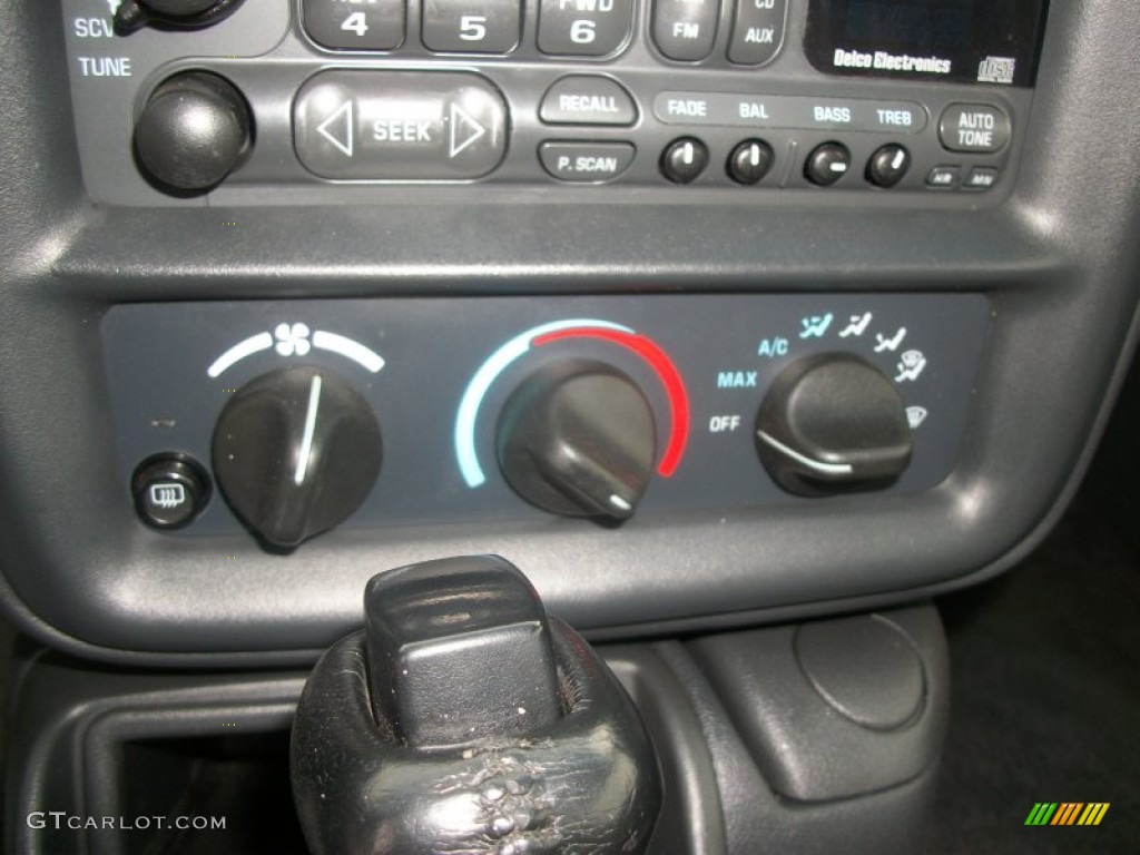 1997 Chevrolet Camaro Coupe Controls Photos