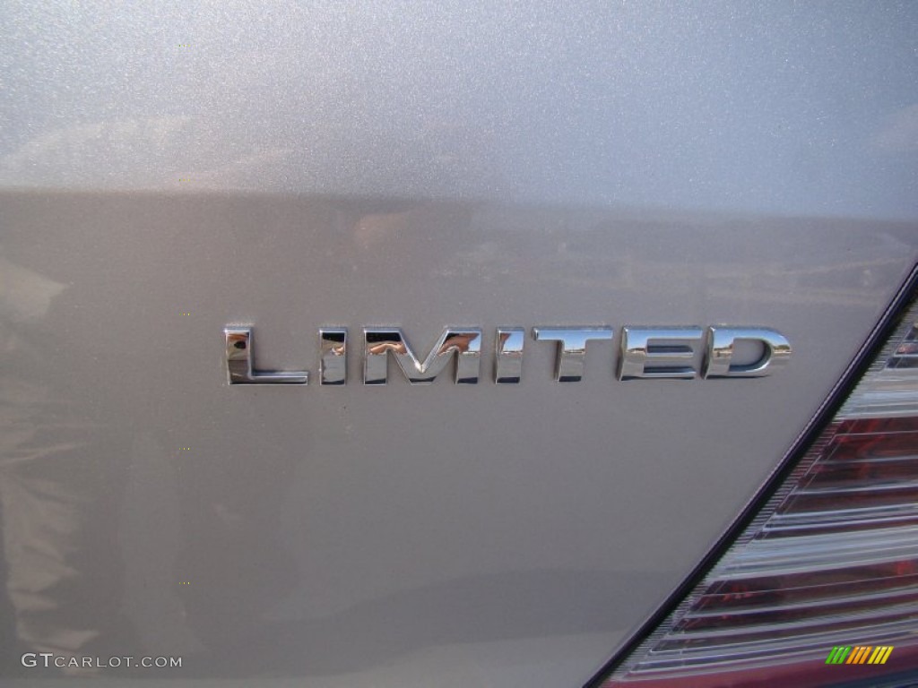 2009 Ford Taurus Limited Marks and Logos Photo #62934519