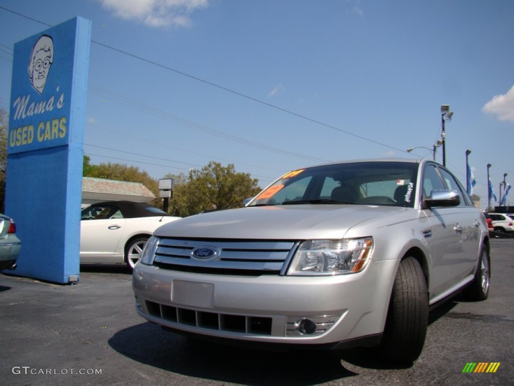 2009 Taurus Limited - Brilliant Silver Metallic / Medium Light Stone photo #36