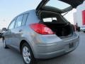 Magnetic Gray - Versa 1.8 SL Hatchback Photo No. 12
