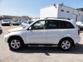 Super White - RAV4 4WD Photo No. 12