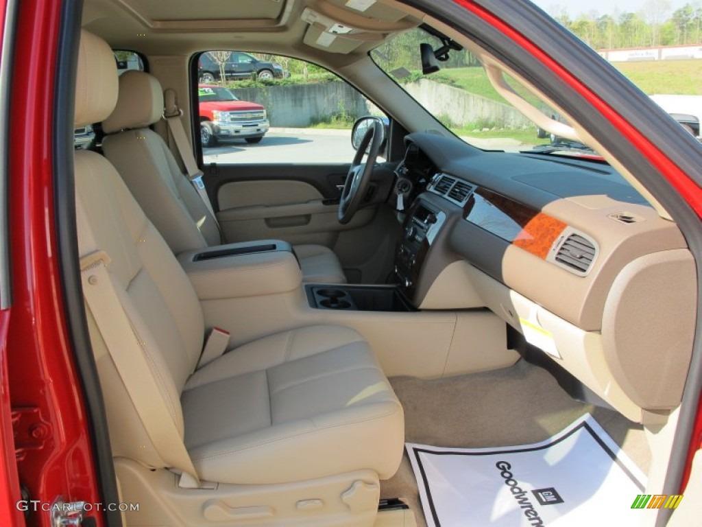 Dark Cashmere/Light Cashmere Interior 2012 Chevrolet Avalanche LT Photo #62942191