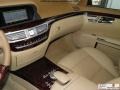 Black - S 550 Sedan Photo No. 9