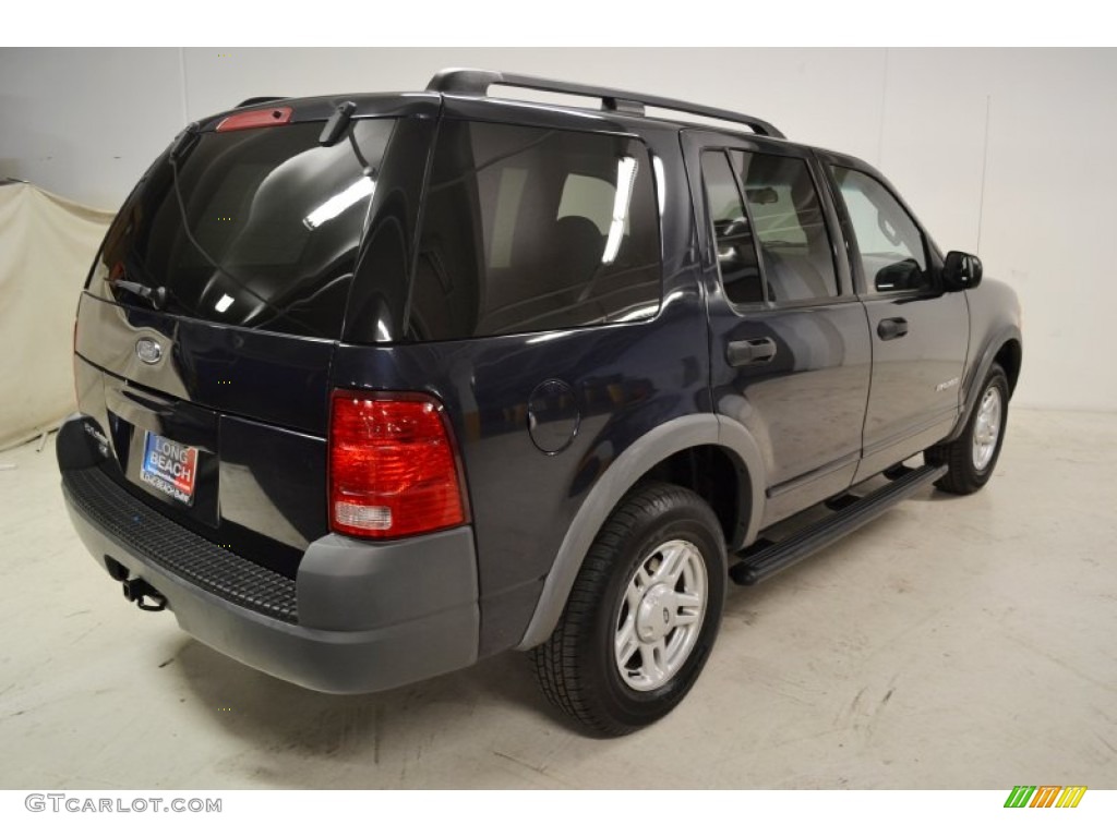 2002 Explorer XLS - Black Clearcoat / Graphite photo #5