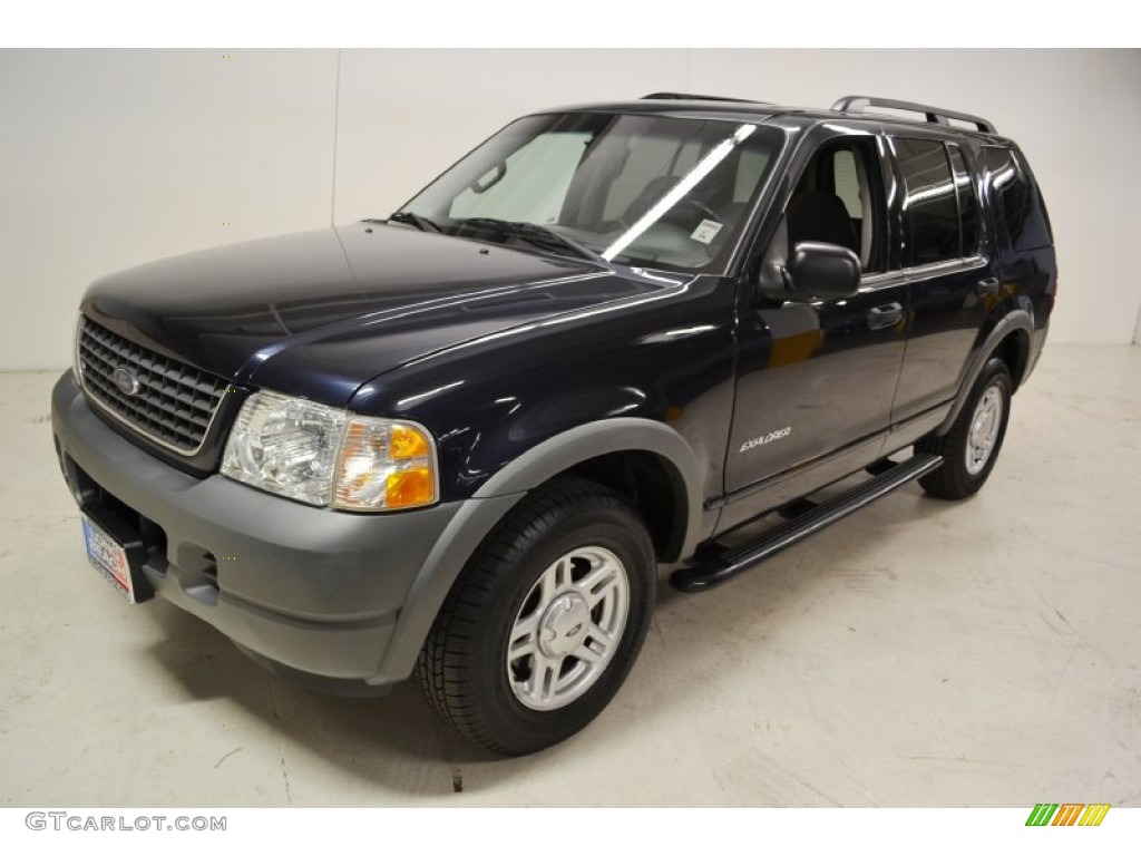 2002 Explorer XLS - Black Clearcoat / Graphite photo #7