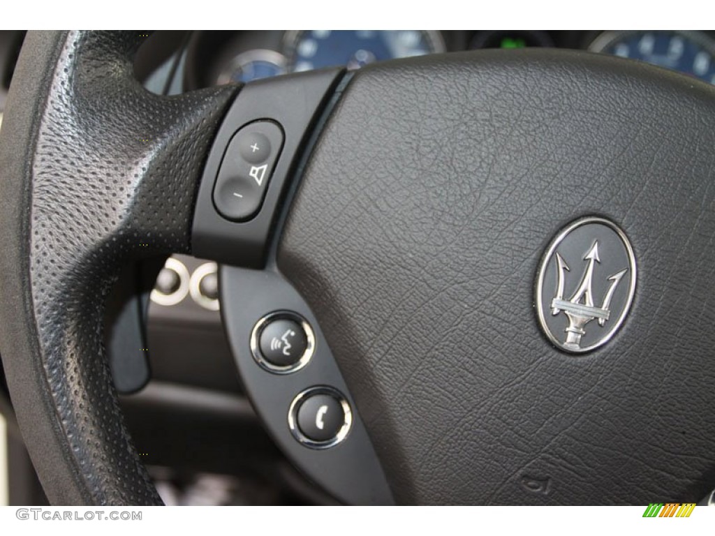 2009 Maserati GranTurismo S Controls Photo #62953082