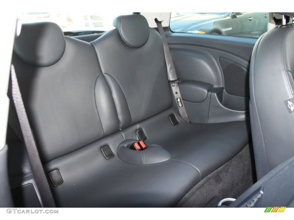2006 Mini Cooper S Hardtop Rear Seat Photo #62953617