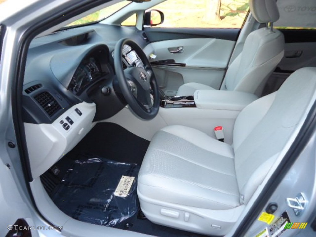 Light Gray Interior 2012 Toyota Venza LE AWD Photo #62958050