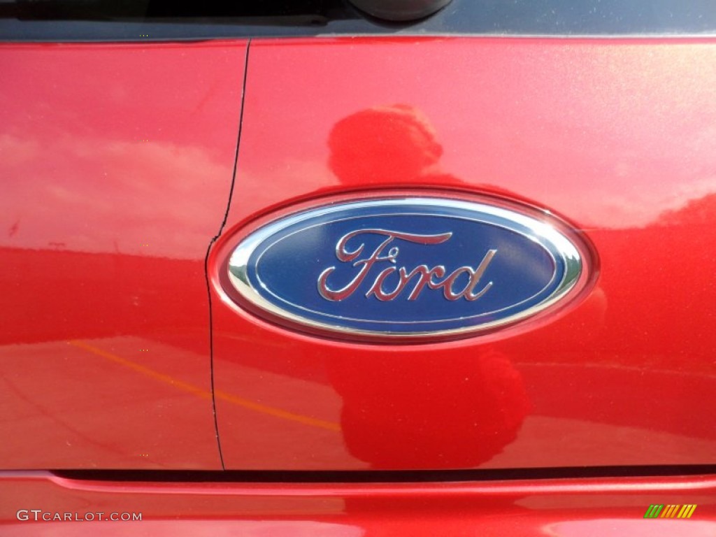2005 Ford Explorer XLT 4x4 Marks and Logos Photo #62958078
