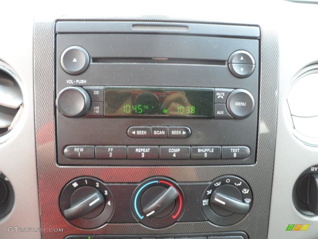 2004 Ford F150 FX4 SuperCab 4x4 Audio System Photo #62958476