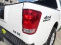 White - Titan SE Crew Cab 4x4 Photo No. 20