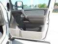 White - Titan SE Crew Cab 4x4 Photo No. 25