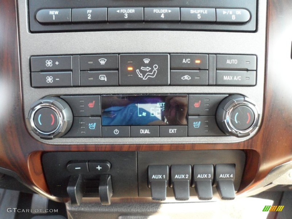2011 Ford F350 Super Duty Lariat Crew Cab 4x4 Controls Photo #62959339