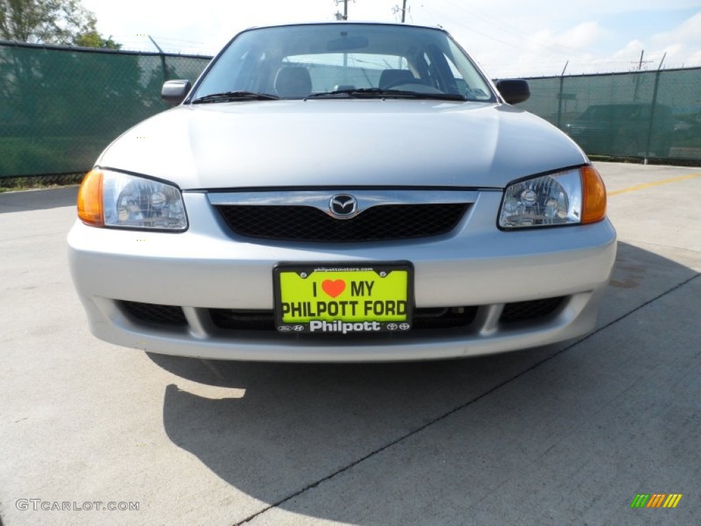 2000 Protege DX - Highlight Silver Metallic / Gray photo #9