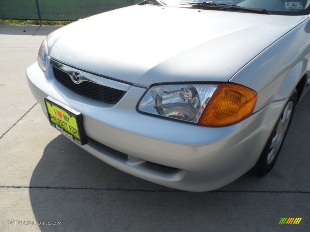 2000 Protege DX - Highlight Silver Metallic / Gray photo #11