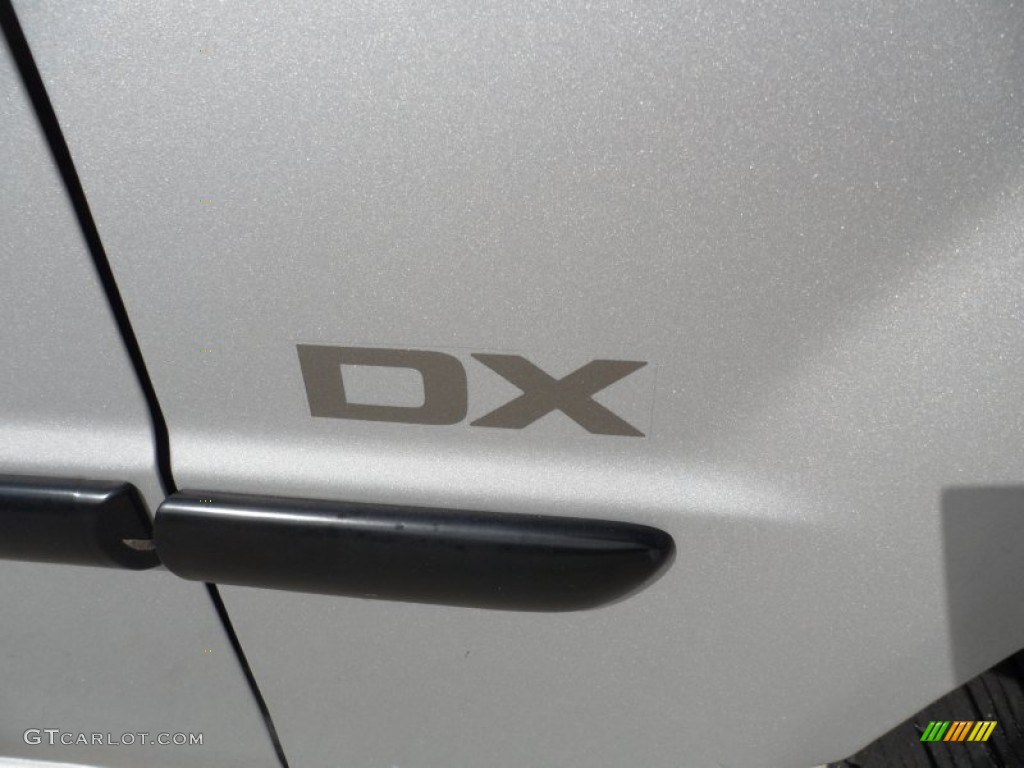 2000 Protege DX - Highlight Silver Metallic / Gray photo #16