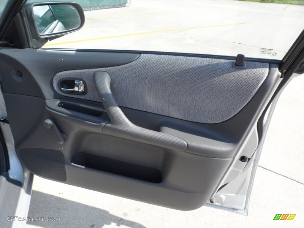 2000 Protege DX - Highlight Silver Metallic / Gray photo #25