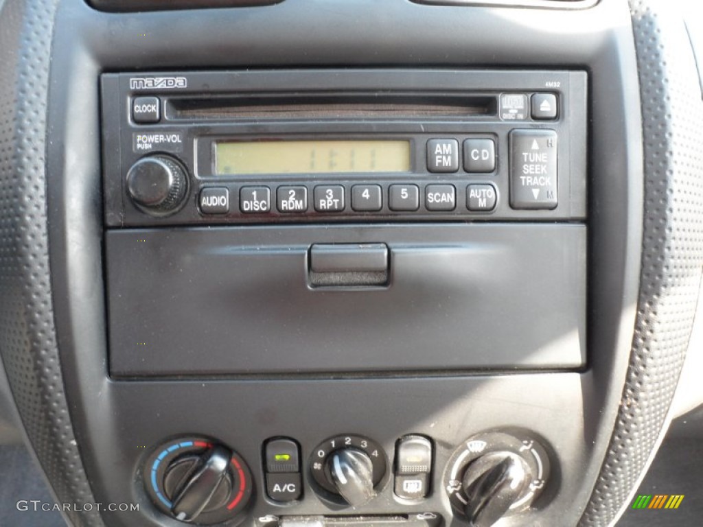 2000 Protege DX - Highlight Silver Metallic / Gray photo #39