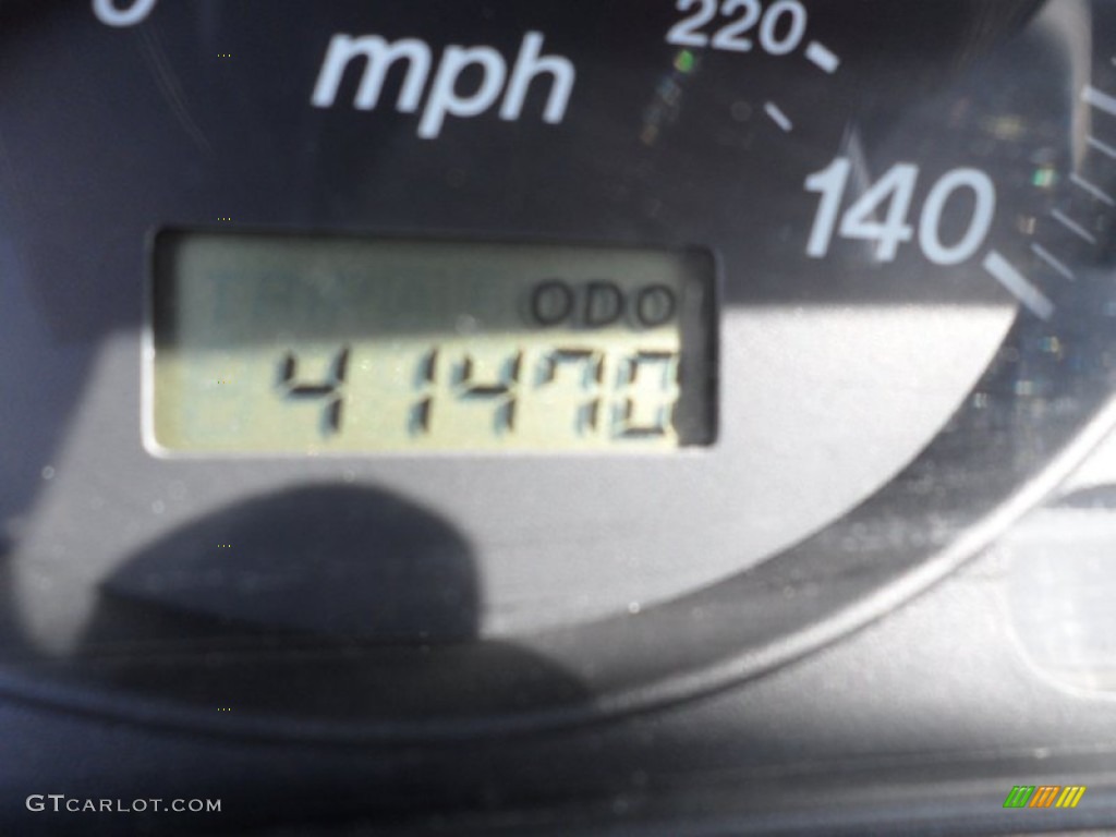 2000 Protege DX - Highlight Silver Metallic / Gray photo #44