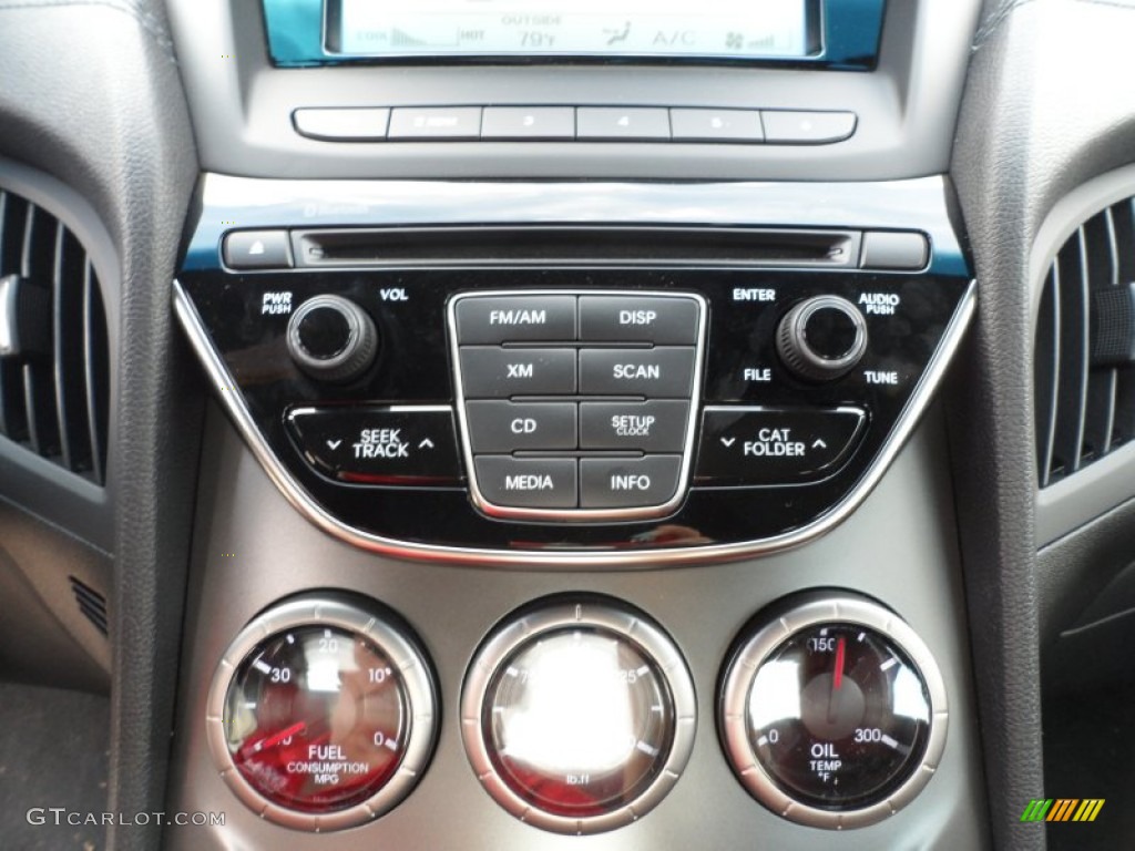 2013 Hyundai Genesis Coupe 3.8 R-Spec Controls Photo #62960647