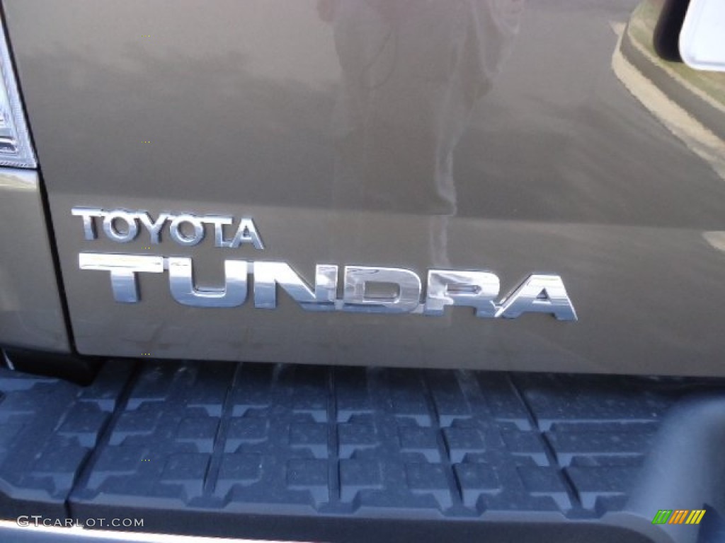 2011 Tundra Double Cab - Pyrite Mica / Graphite Gray photo #11