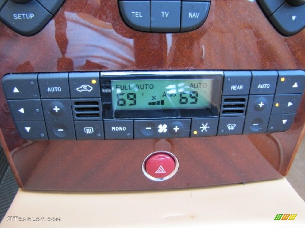 2007 Maserati Quattroporte Standard Quattroporte Model Controls Photo #62963665
