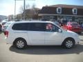 2007 Cosmic White Hyundai Entourage GLS  photo #2