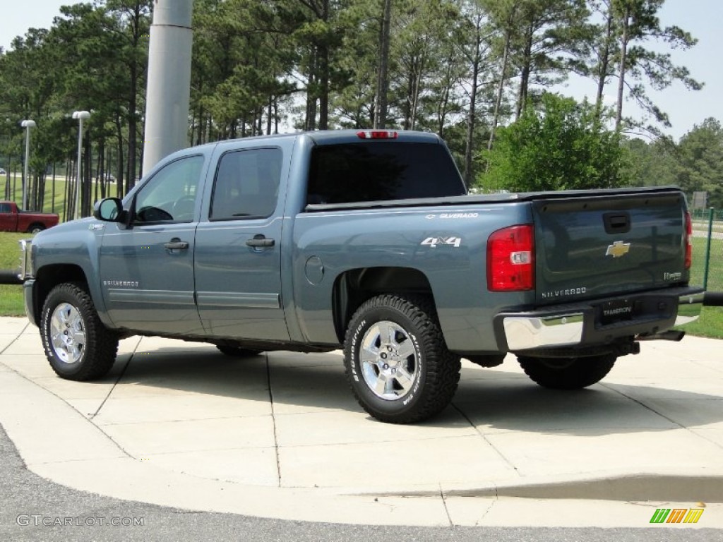 2009 Silverado 1500 Hybrid Crew Cab 4x4 - Blue Granite Metallic / Light Cashmere photo #6