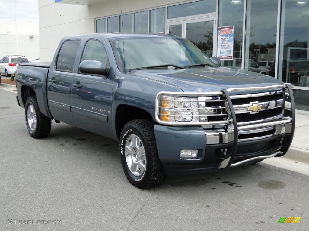2009 Silverado 1500 Hybrid Crew Cab 4x4 - Blue Granite Metallic / Light Cashmere photo #38