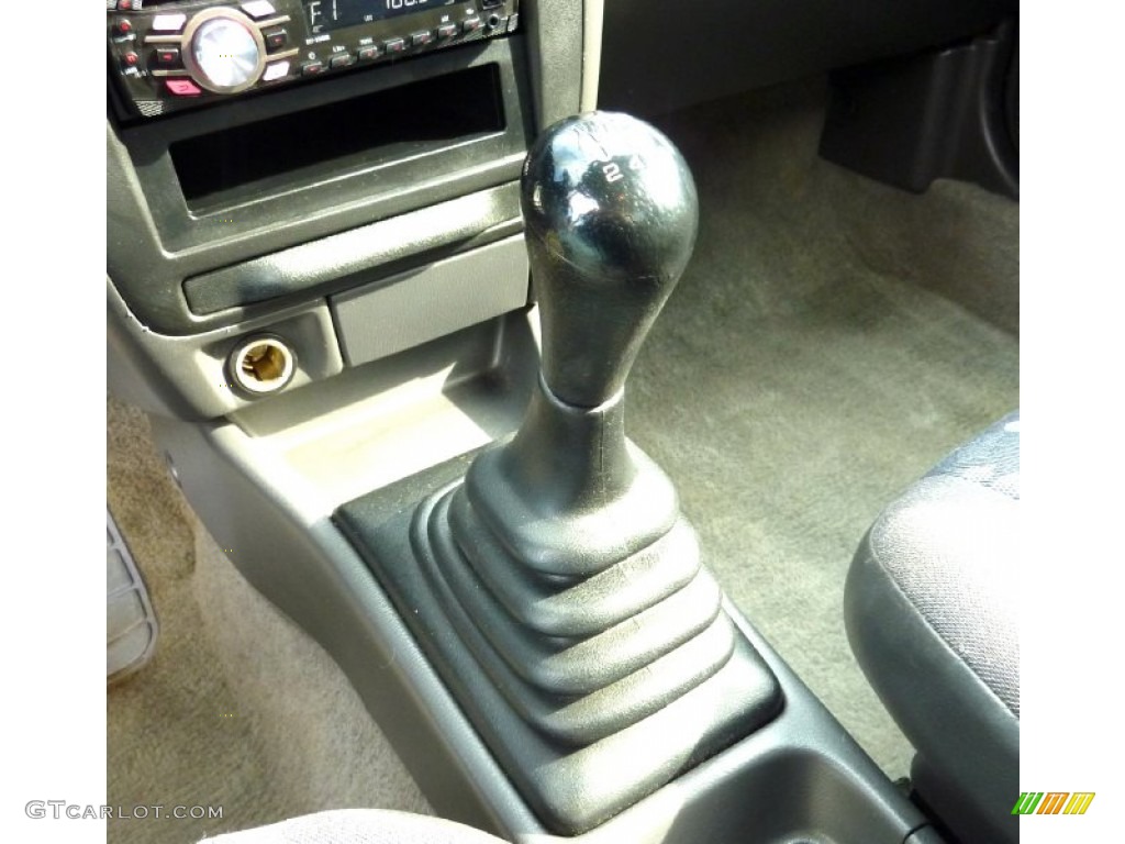 1998 Nissan 200SX SE Coupe Transmission Photos