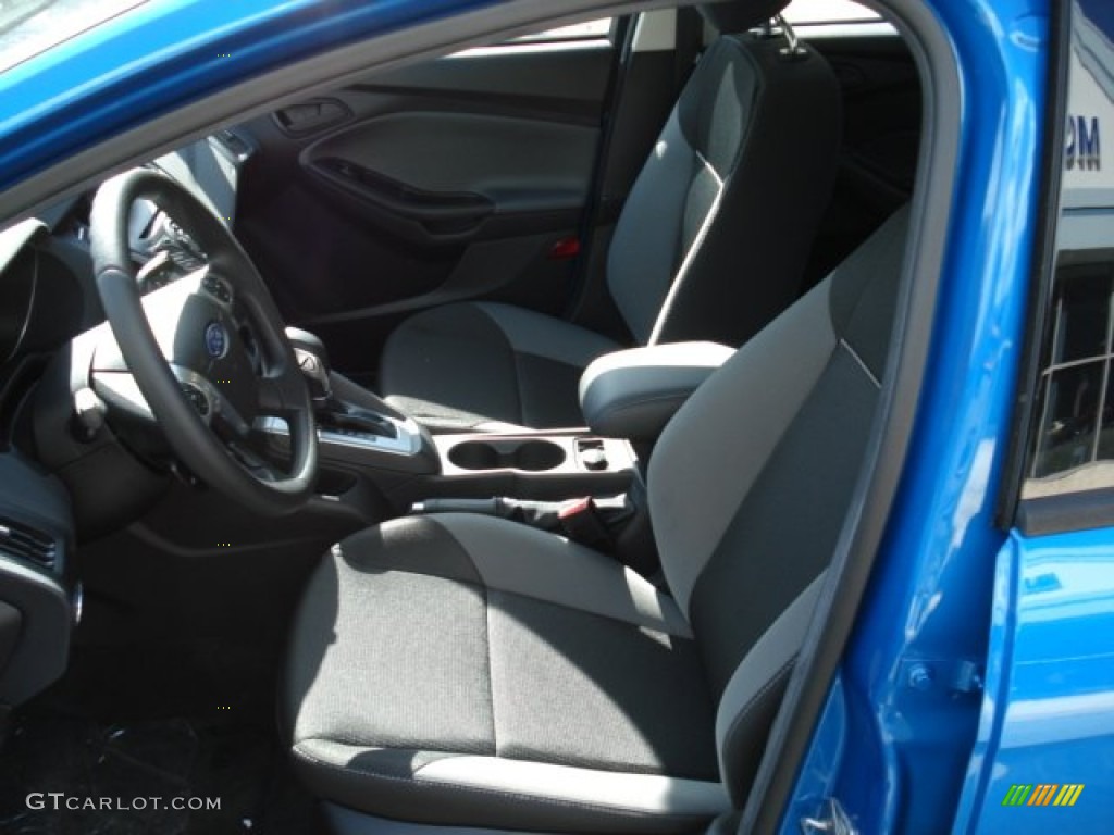 2012 Focus SE Sedan - Blue Candy Metallic / Charcoal Black photo #11