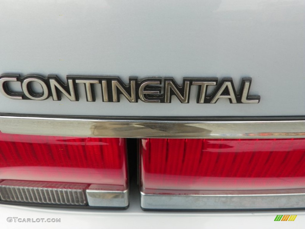 1993 Lincoln Continental Executive Marks and Logos Photo #62970626