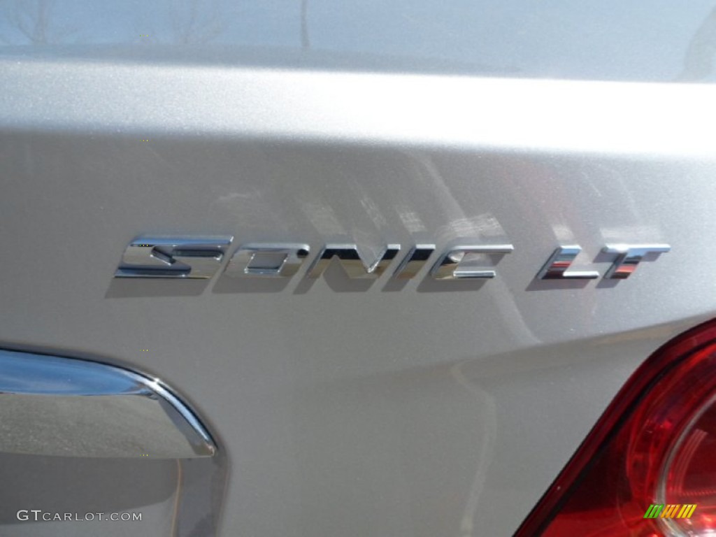 2012 Sonic LT Sedan - Silver Ice Metallic / Jet Black/Dark Titanium photo #10