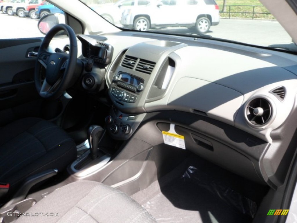 2012 Sonic LT Sedan - Silver Ice Metallic / Jet Black/Dark Titanium photo #22