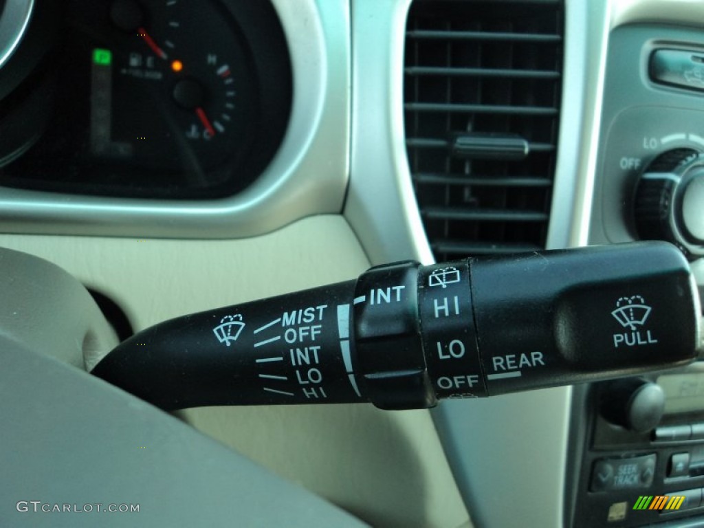 2005 Toyota Highlander V6 4WD Controls Photo #62974246