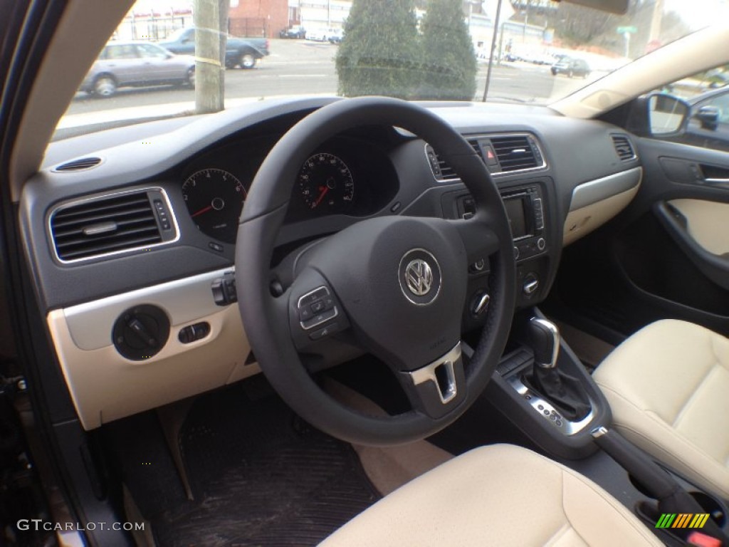 2011 Volkswagen Jetta SEL Sedan Cornsilk Beige Dashboard Photo #62977829