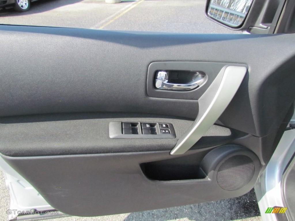 2011 Rogue S AWD - Silver Ice Metallic / Black photo #8