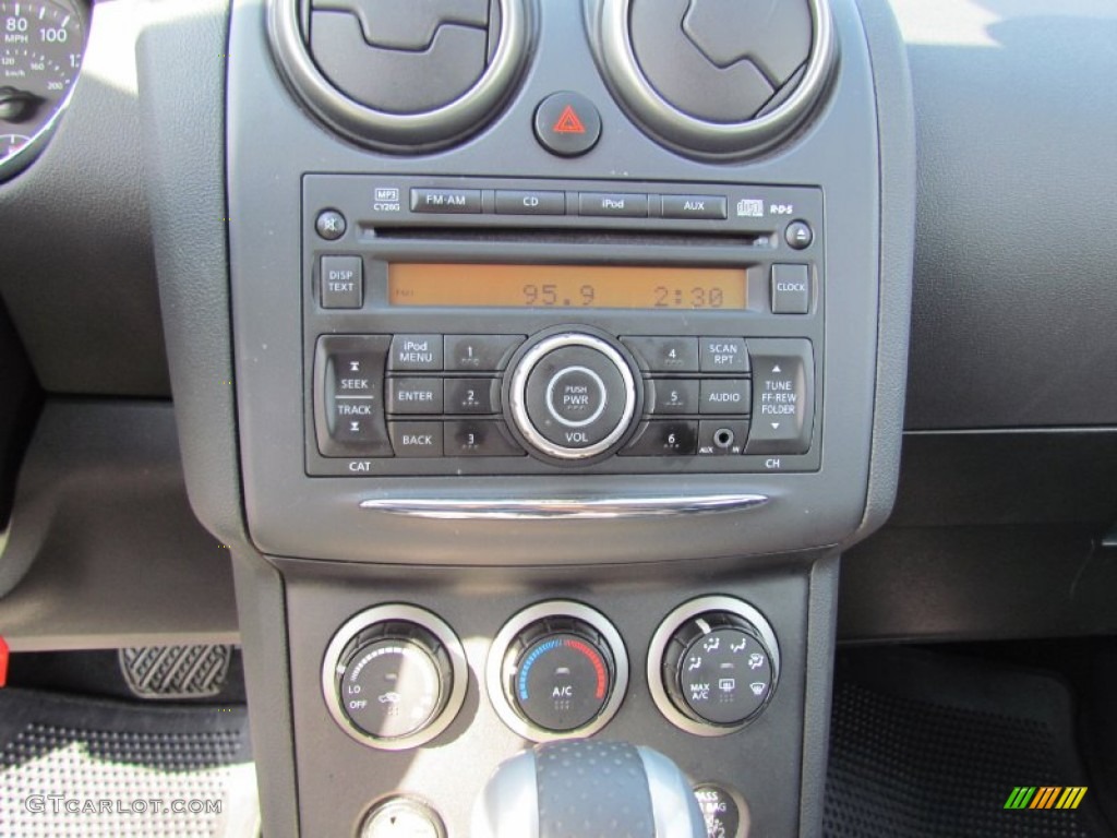 2011 Rogue S AWD - Silver Ice Metallic / Black photo #14