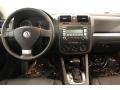 Black Uni - Jetta SE Sedan Photo No. 18