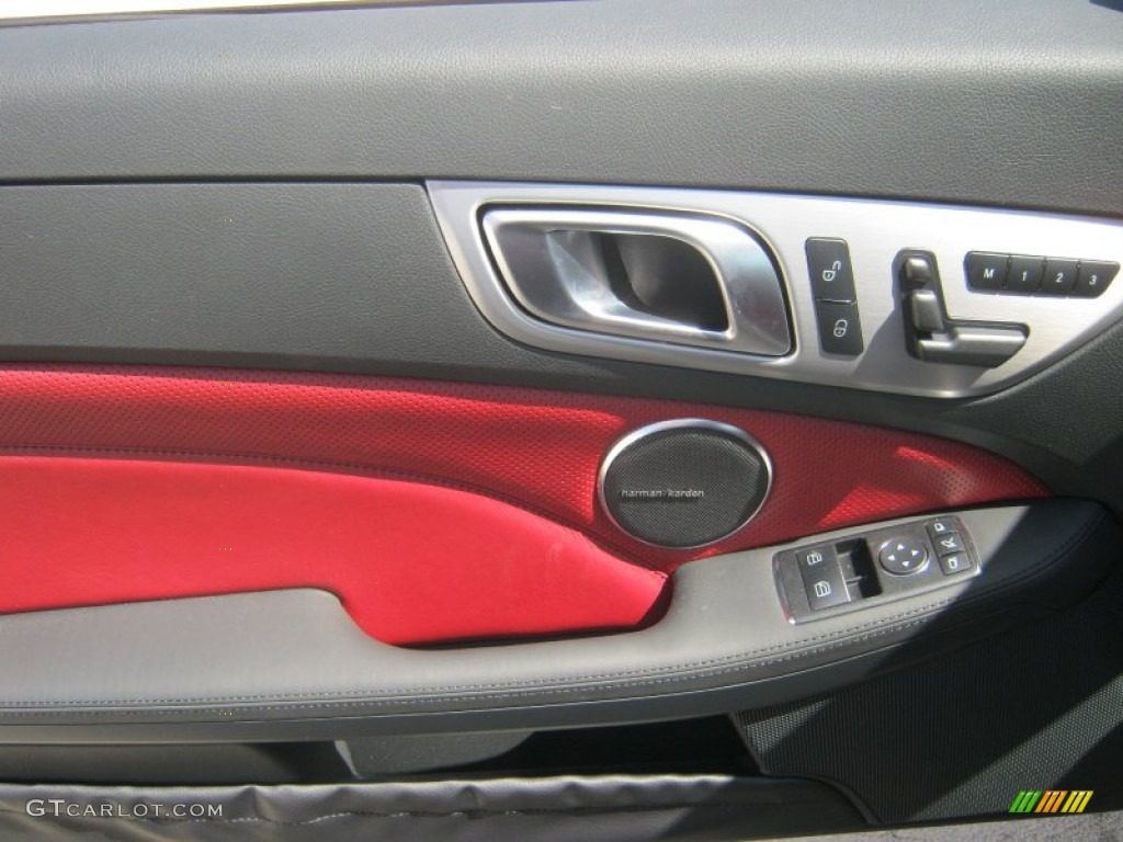 2012 Mercedes-Benz SLK 250 Roadster Door Panel Photos