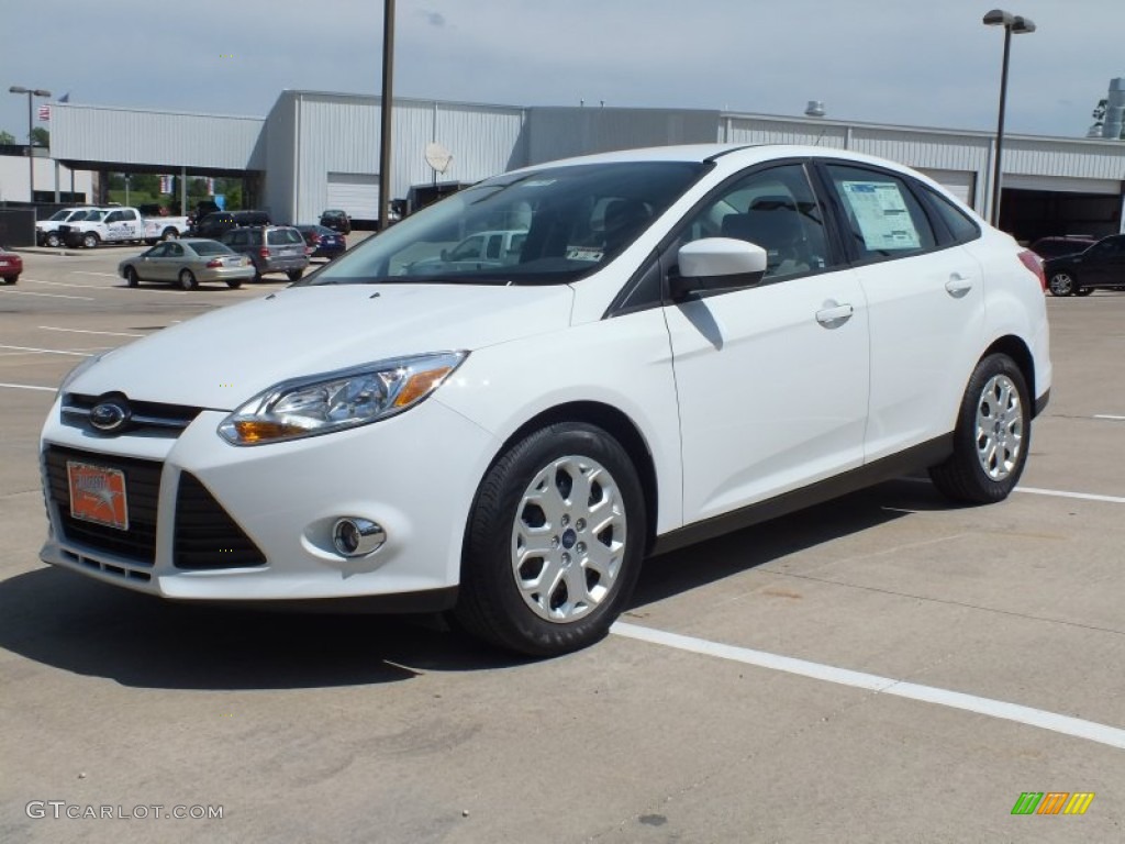 2012 Focus SE Sedan - Oxford White / Stone photo #9