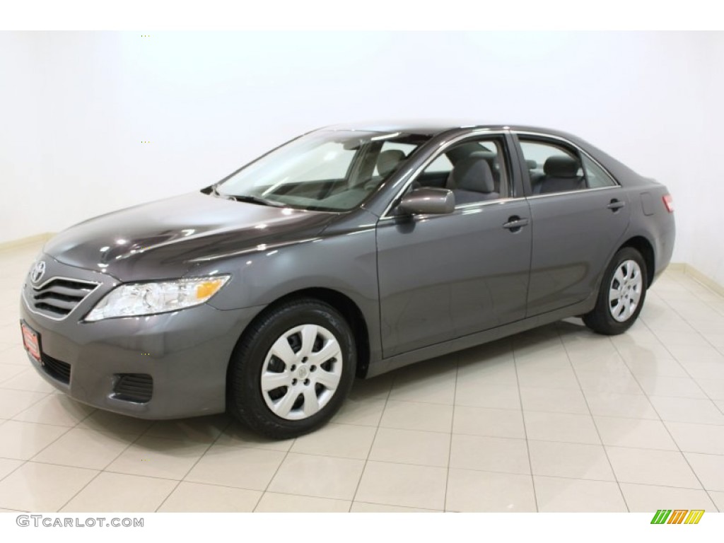 2010 Camry LE - Magnetic Gray Metallic / Ash Gray photo #3