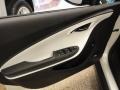 White Diamond Tricoat - Volt Hatchback Photo No. 12